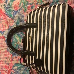 Kate spade small rachelle black and white strip